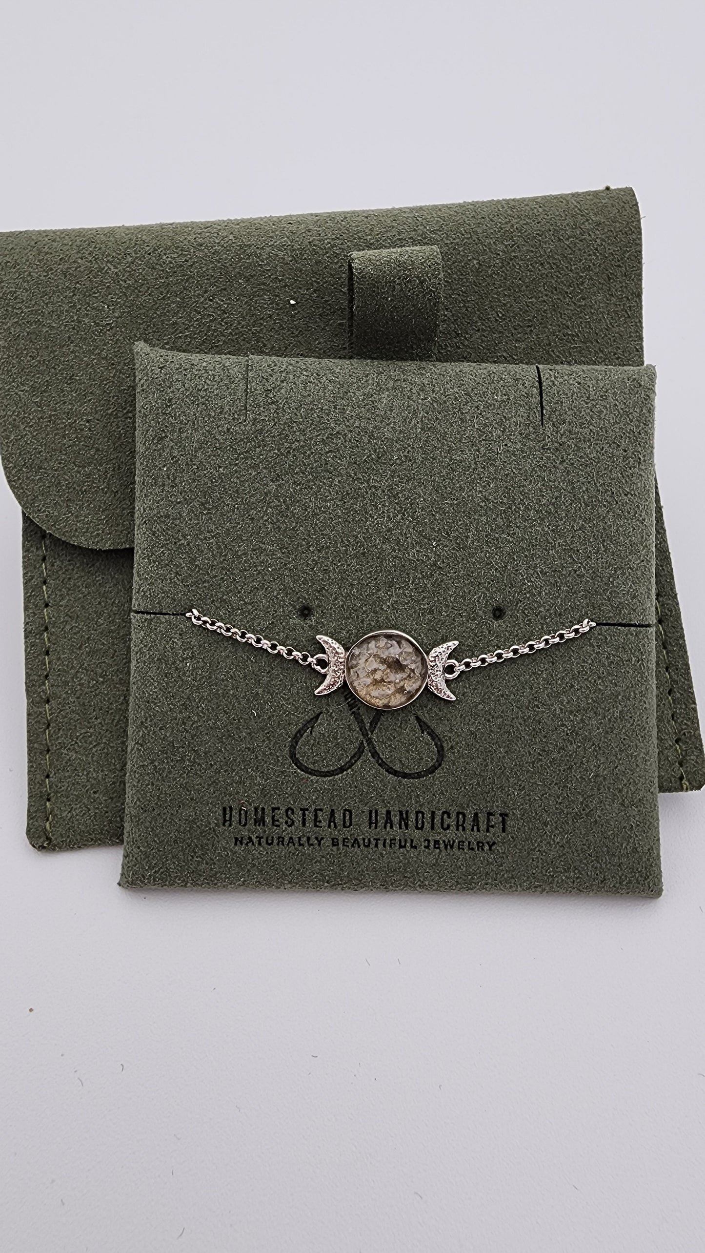 Homestead Handicraft - Fine Salmon Skin Bracelet